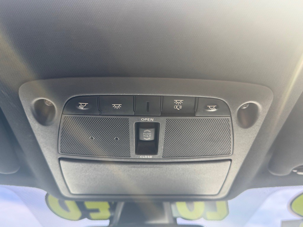 2020 Nissan Maxima Image 18