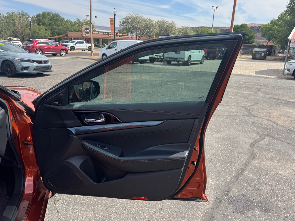 2020 Nissan Maxima Image 23