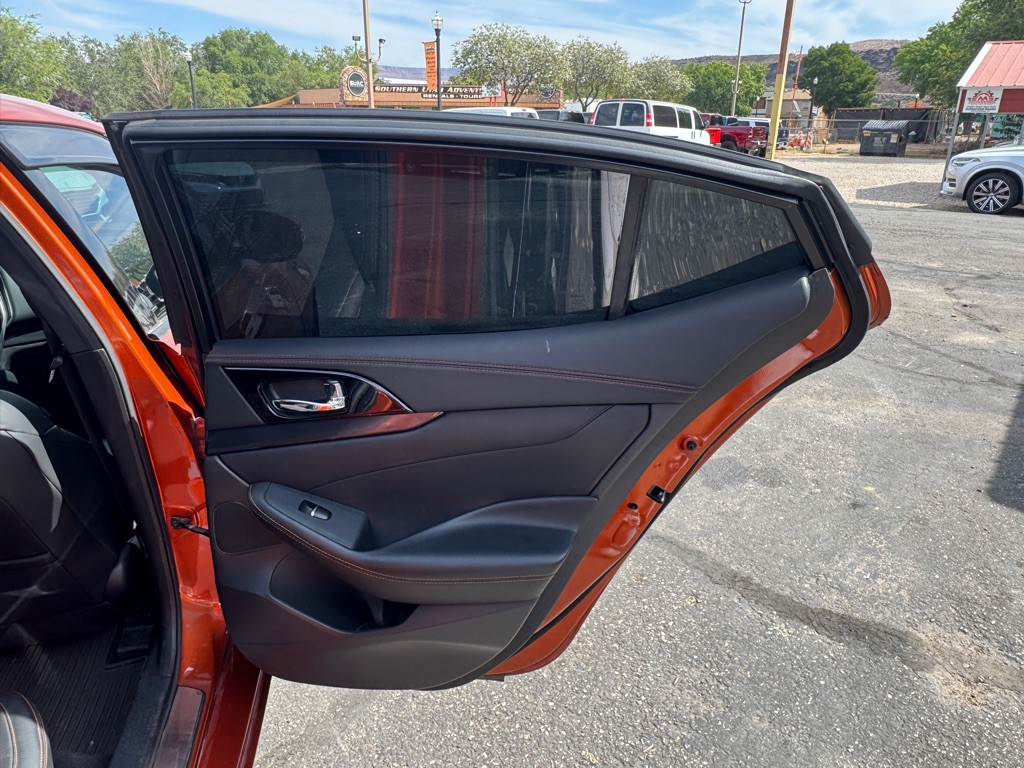 2020 Nissan Maxima Image 25