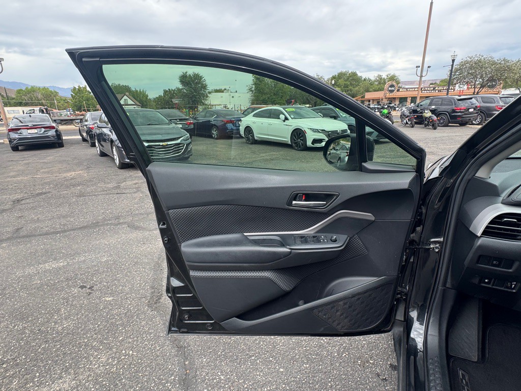 2021 Toyota C-HR Image 20