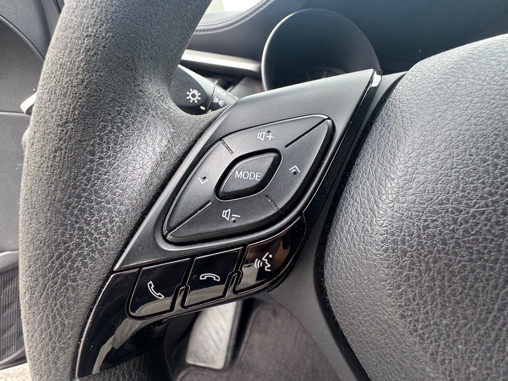 2021 Toyota C-HR Image 28