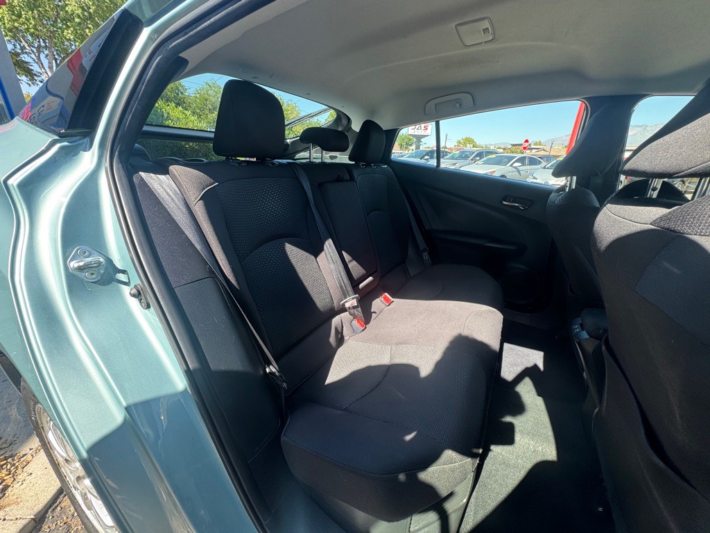 2021 Toyota Prius Image 12