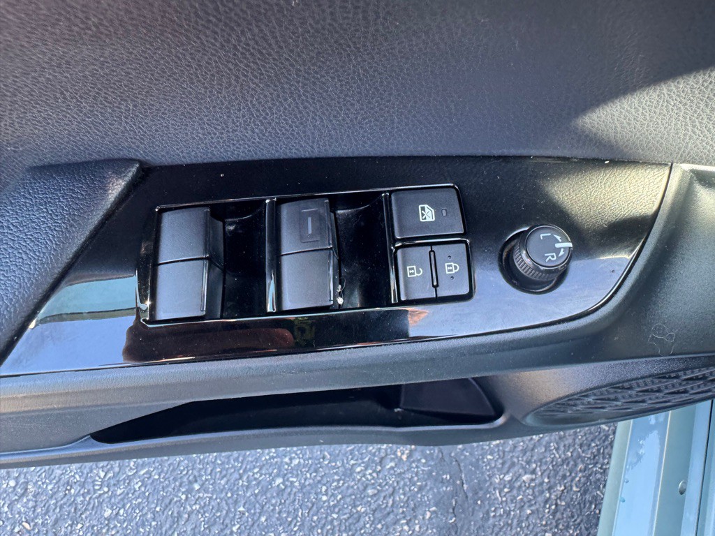 2021 Toyota Prius Image 23