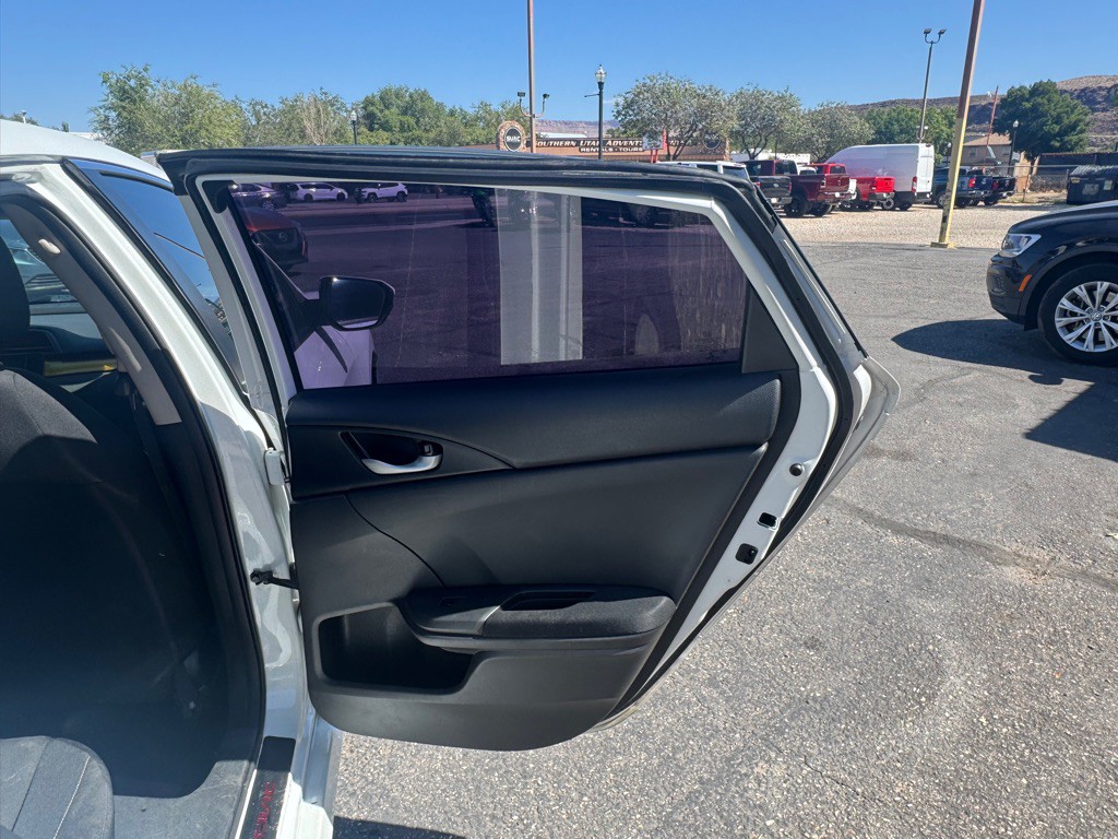 2019 Honda Civic Image 23