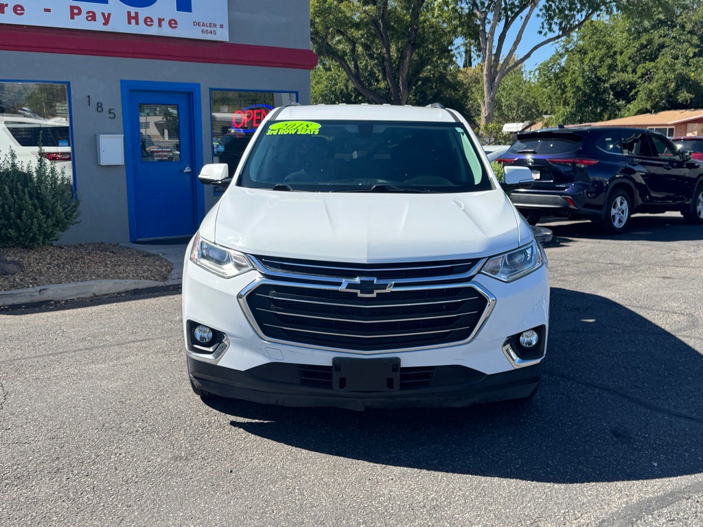 2018 Chevrolet Traverse Image 2