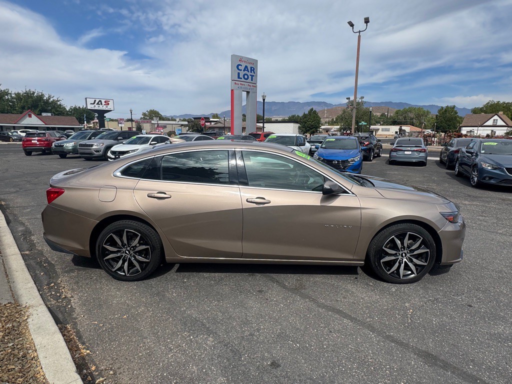 2018 Chevrolet Malibu Image 4