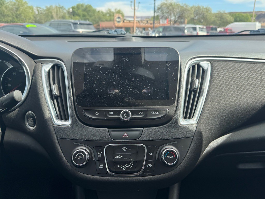 2018 Chevrolet Malibu Image 15