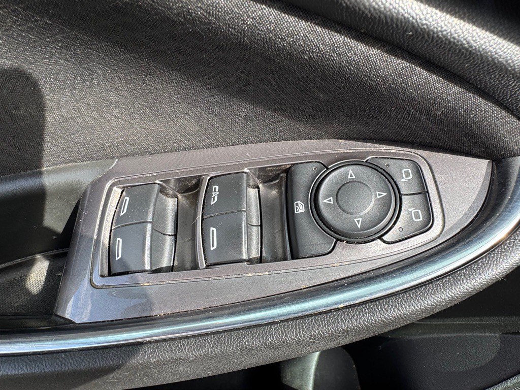 2018 Chevrolet Malibu Image 21