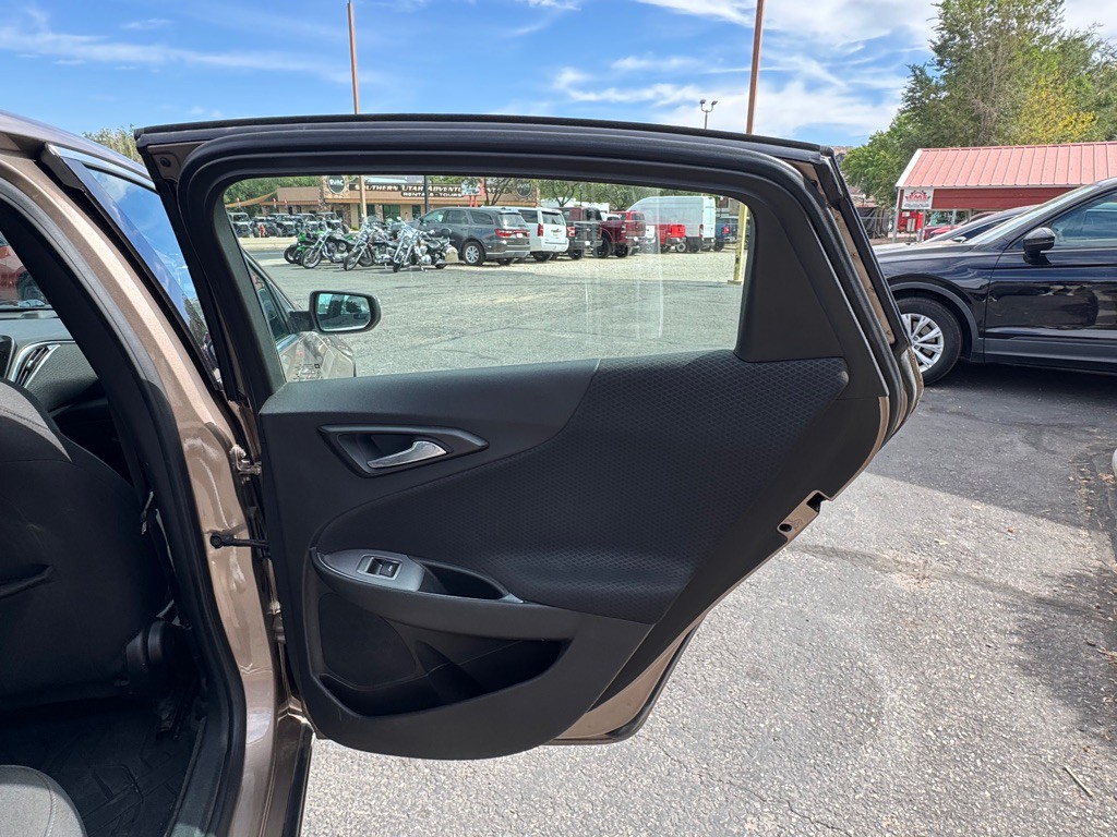 2018 Chevrolet Malibu Image 24