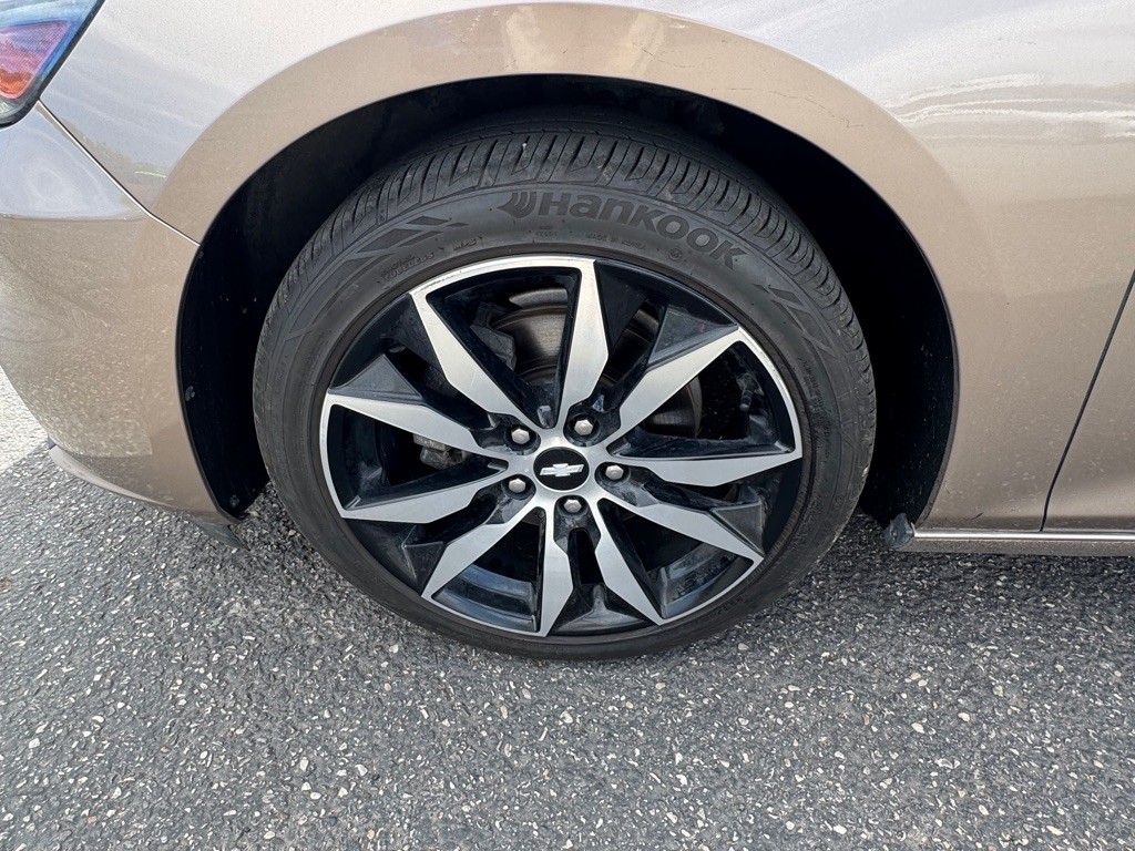 2018 Chevrolet Malibu Image 25