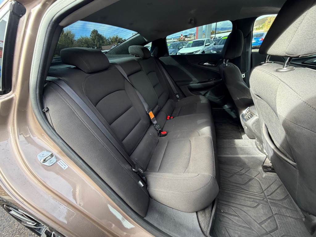 2018 Chevrolet Malibu Image 43