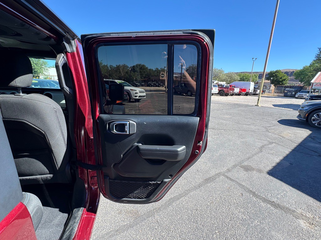 2021 Jeep Wrangler Unlimited Image 24