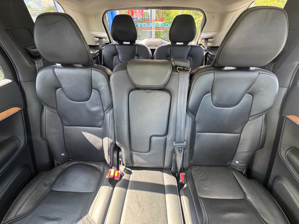 2020 Volvo XC90 Image 20