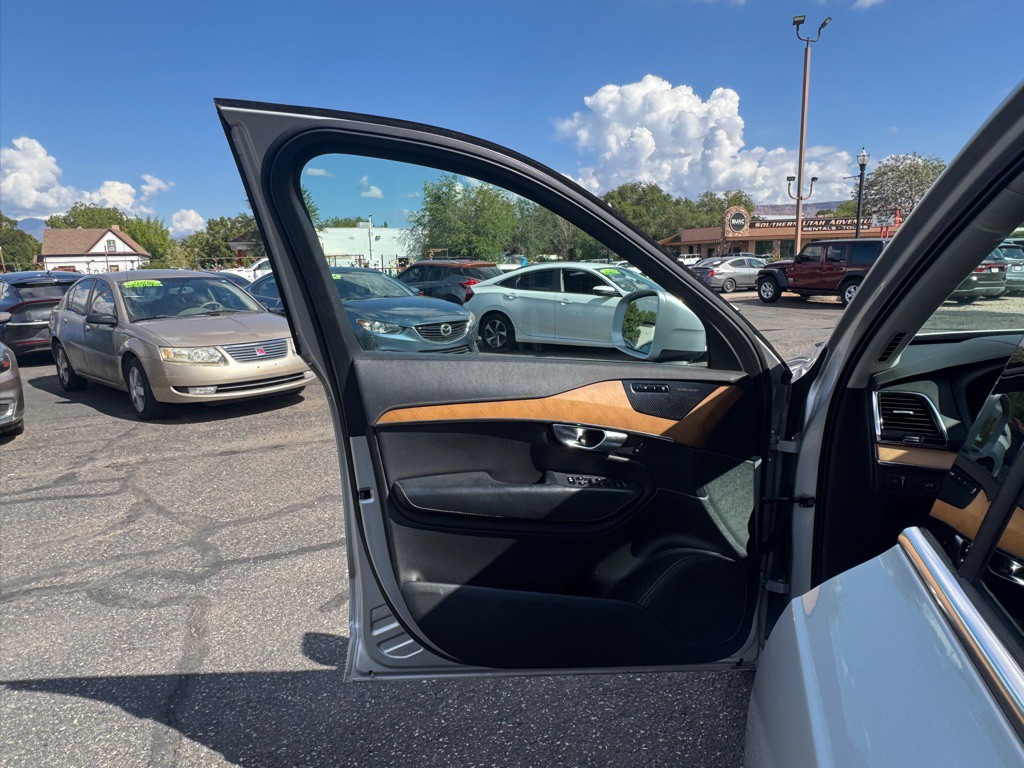 2020 Volvo XC90 Image 22