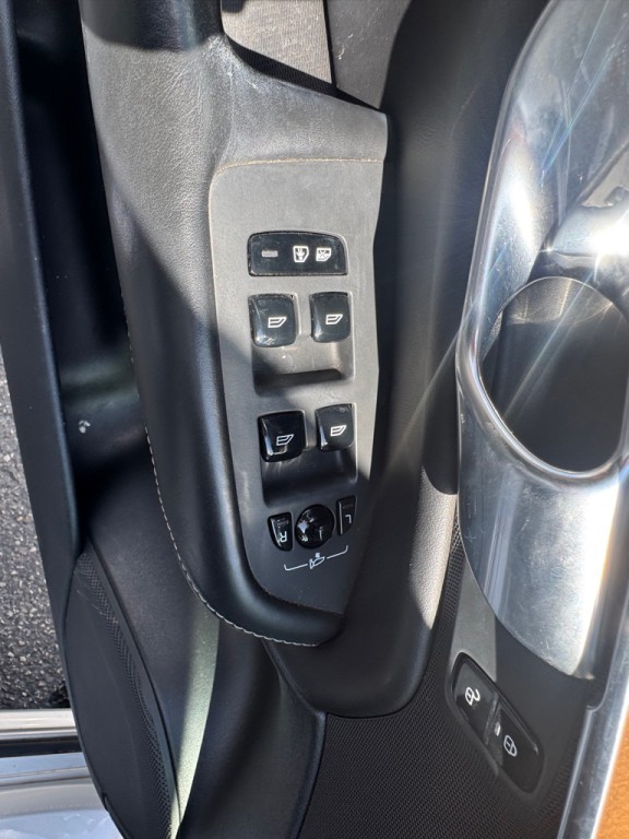 2020 Volvo XC90 Image 23