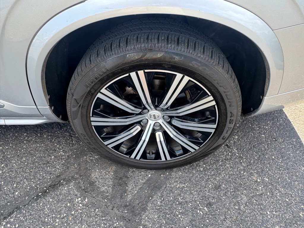 2020 Volvo XC90 Image 27