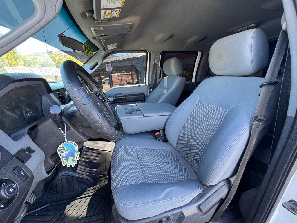 2015 Ford F-250 Image 9