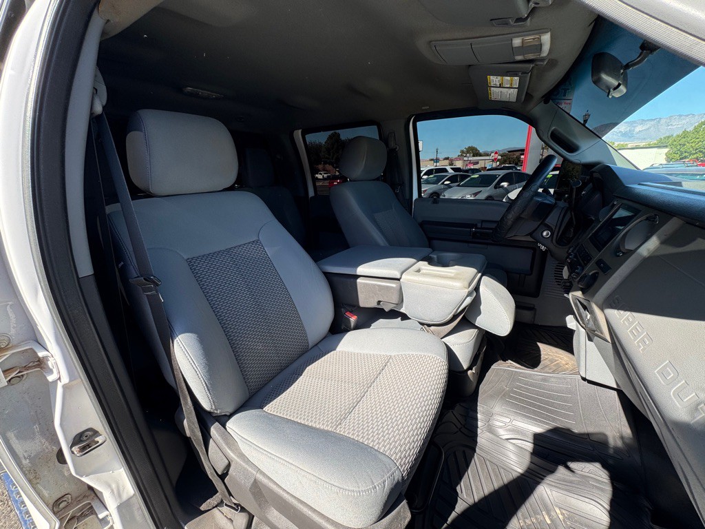 2015 Ford F-250 Image 10