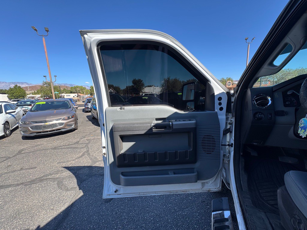2015 Ford F-250 Image 20