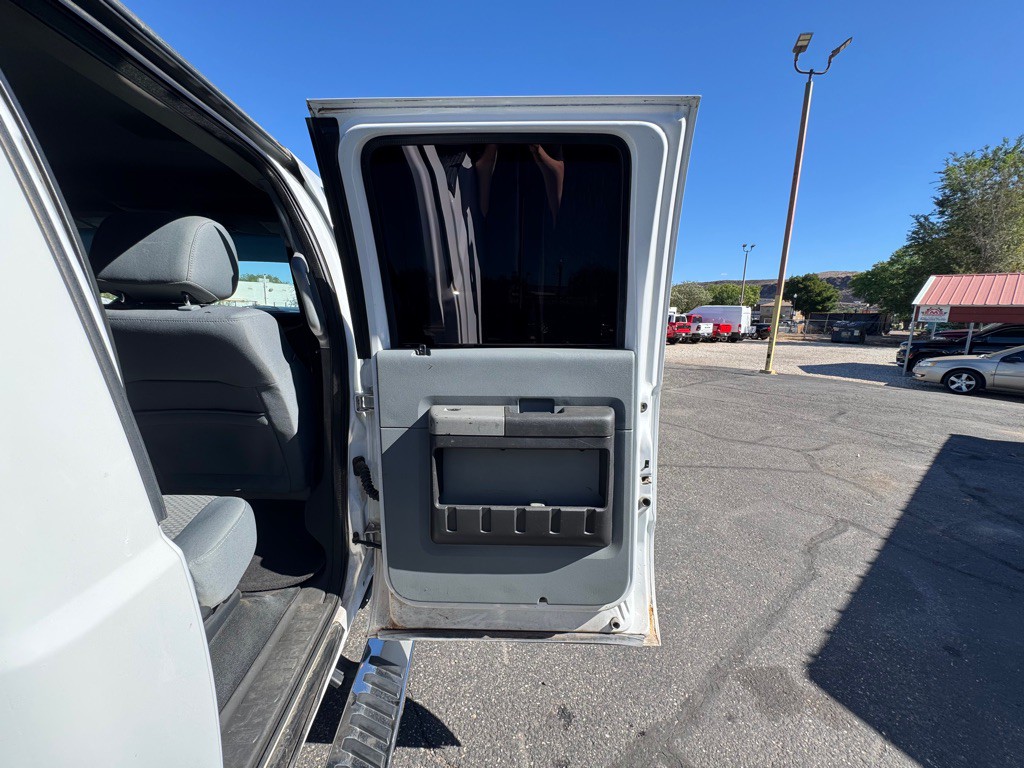 2015 Ford F-250 Image 24