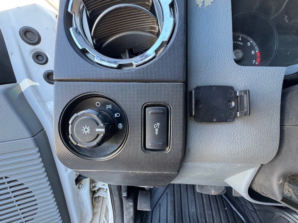 2015 Ford F-250 Image 29