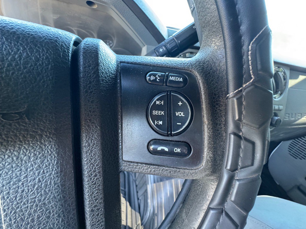 2015 Ford F-250 Image 32