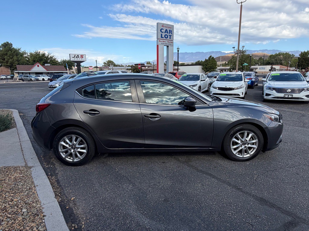 2016 Mazda Mazda3 Image 4