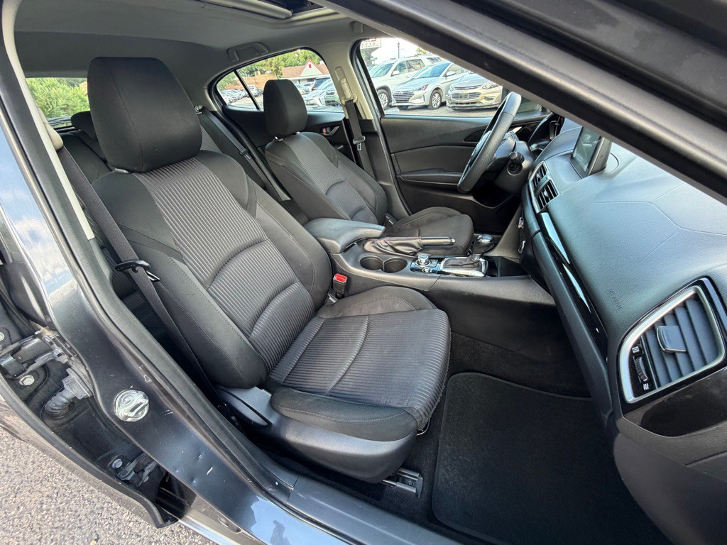 2016 Mazda Mazda3 Image 10