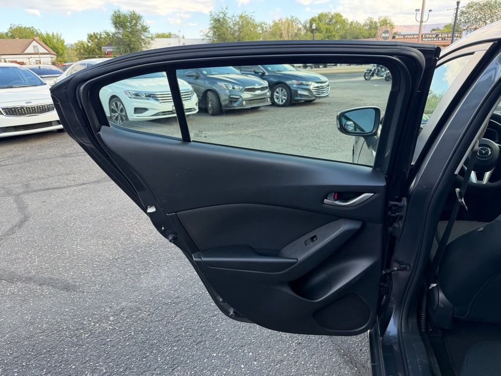 2016 Mazda Mazda3 Image 26