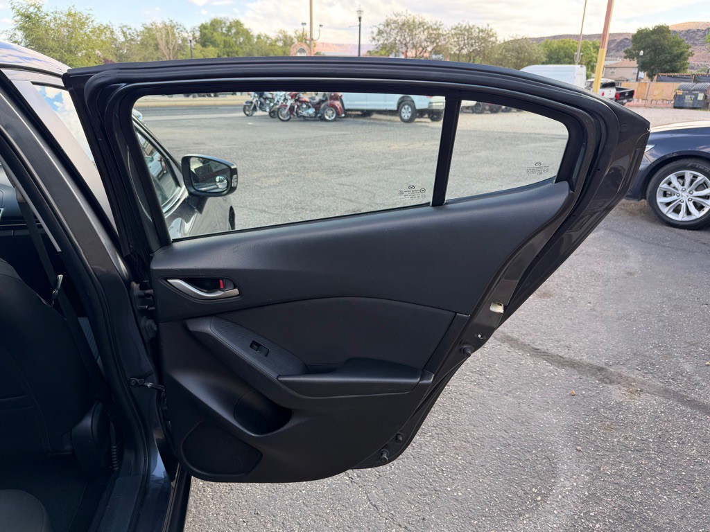 2016 Mazda Mazda3 Image 27