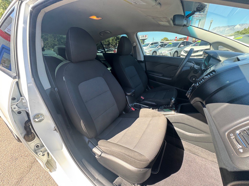 2018 Kia Forte Image 10