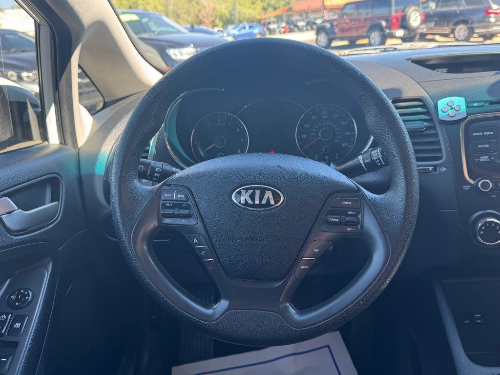 2018 Kia Forte Image 17