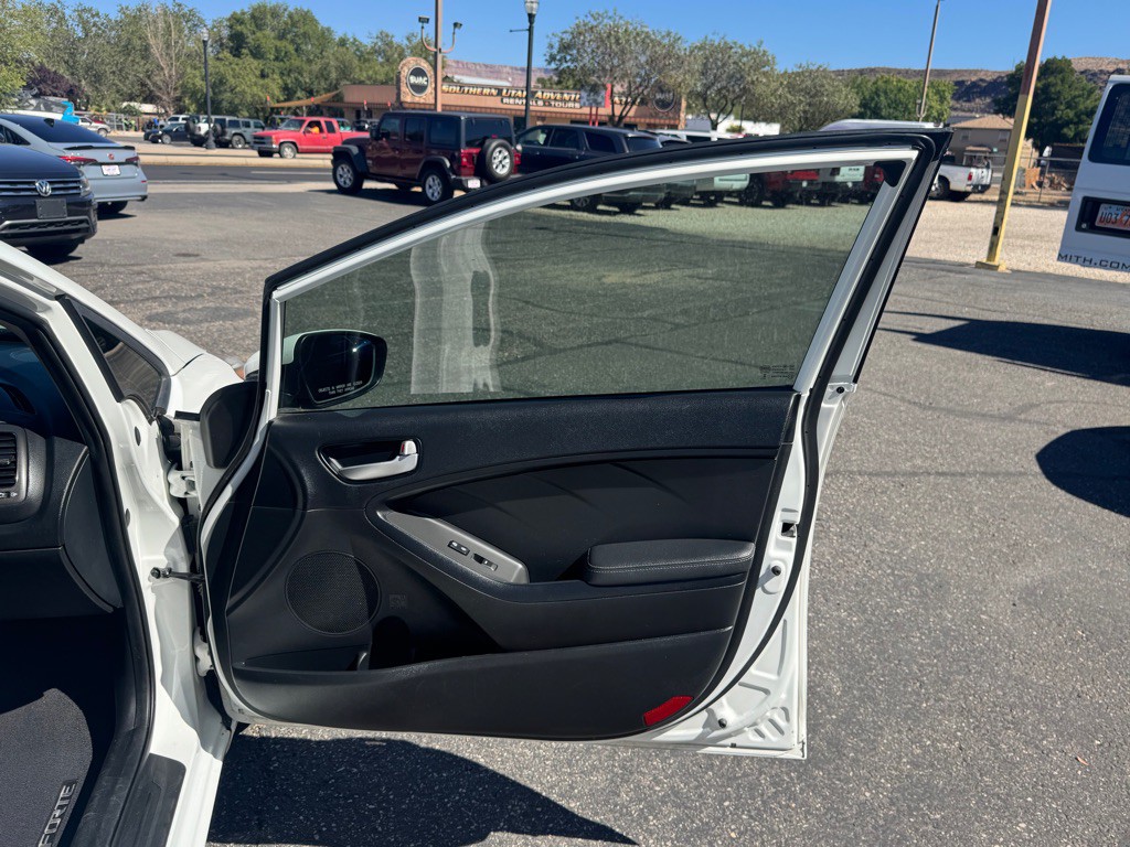 2018 Kia Forte Image 22