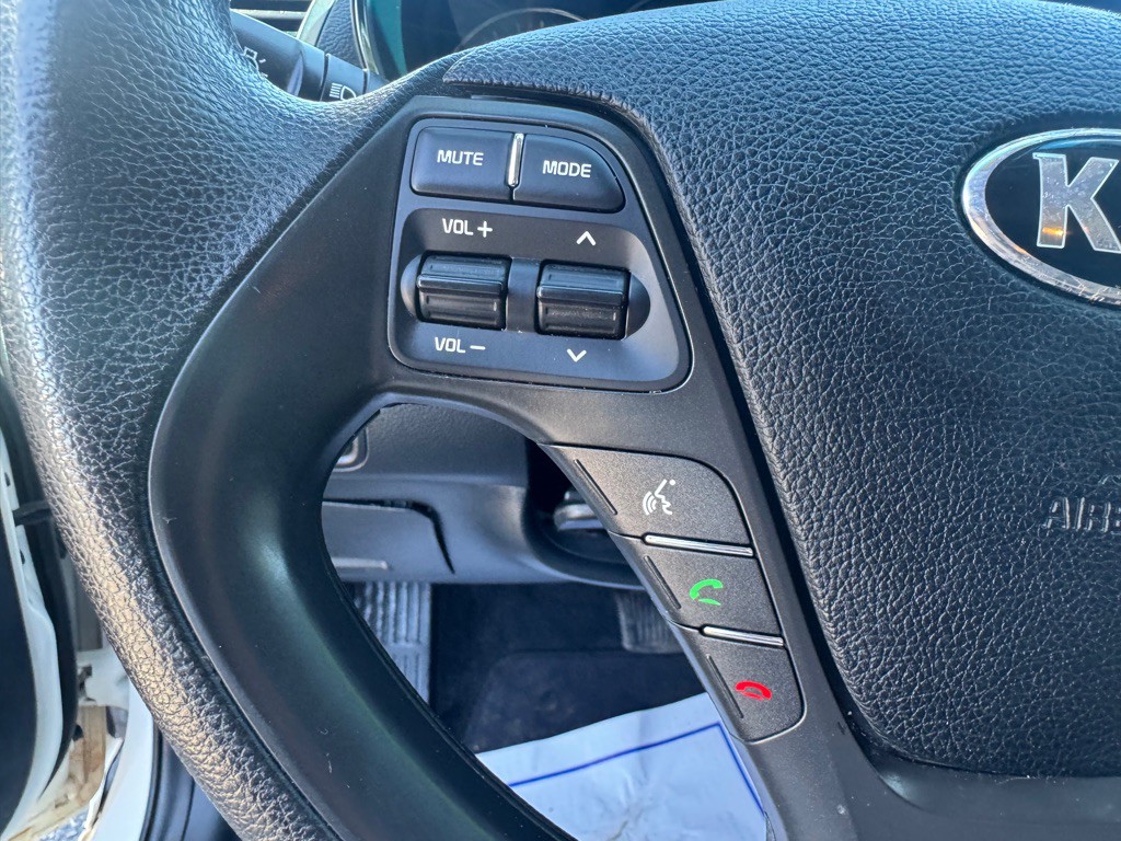 2018 Kia Forte Image 28