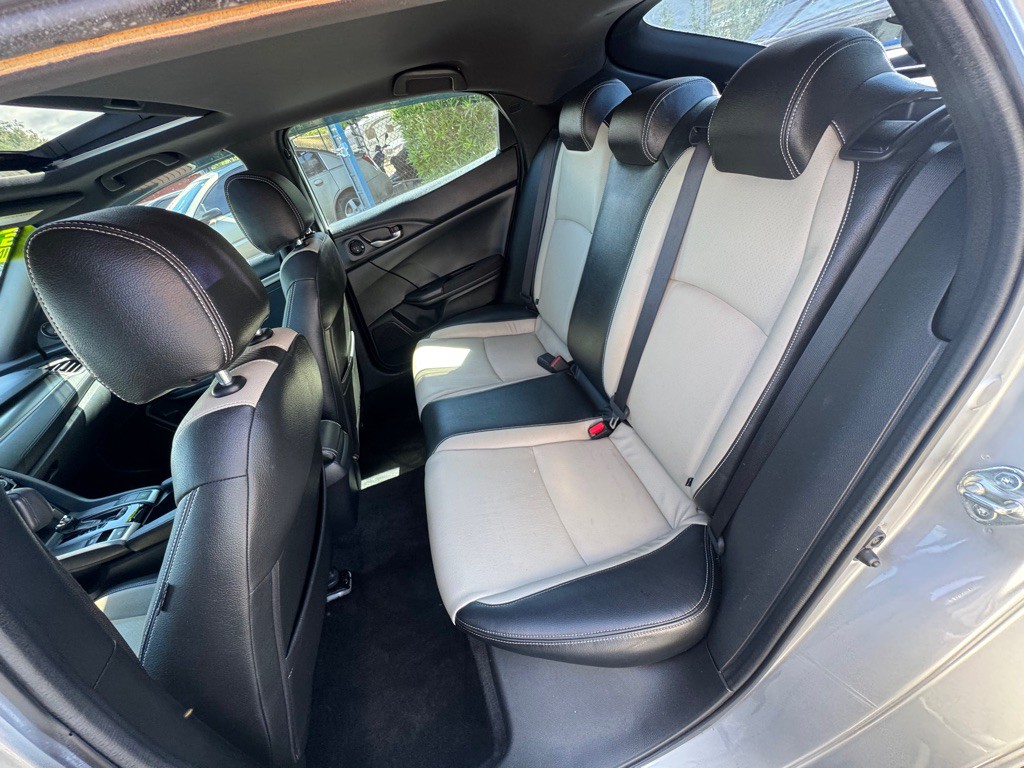 2018 Honda Civic Image 11