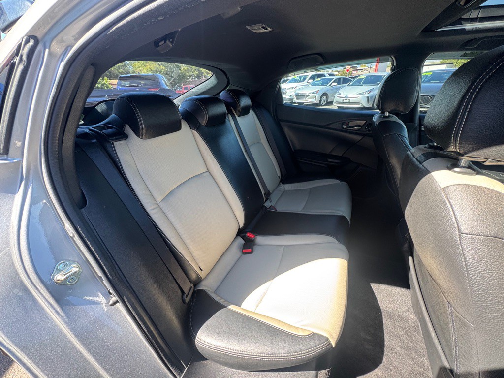 2018 Honda Civic Image 12