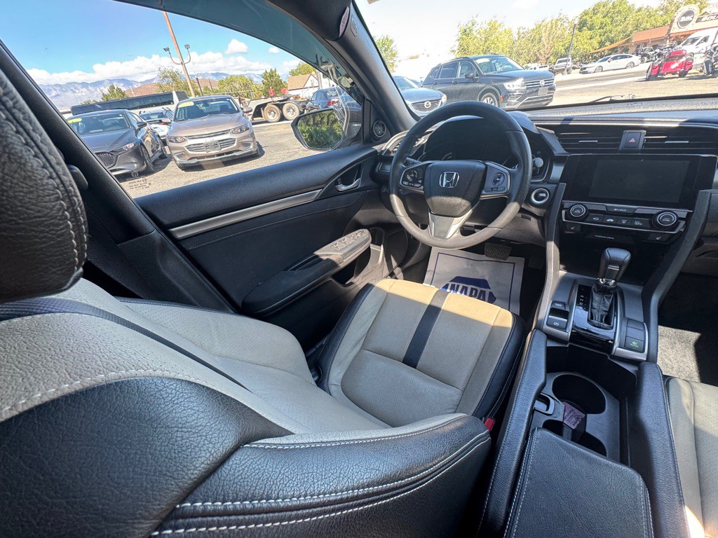 2018 Honda Civic Image 13