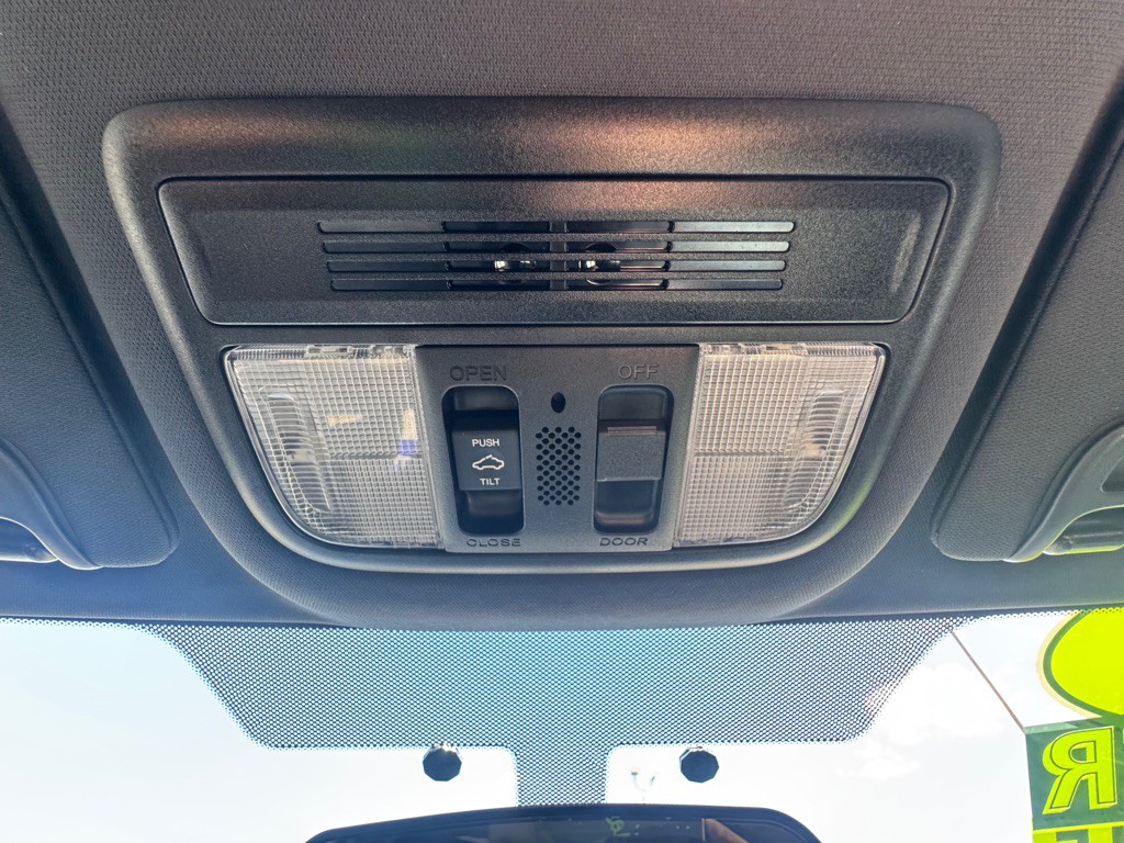 2018 Honda Civic Image 19