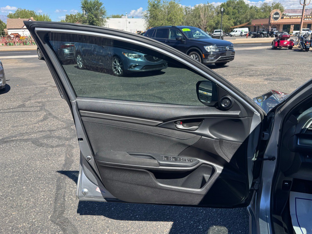 2018 Honda Civic Image 22