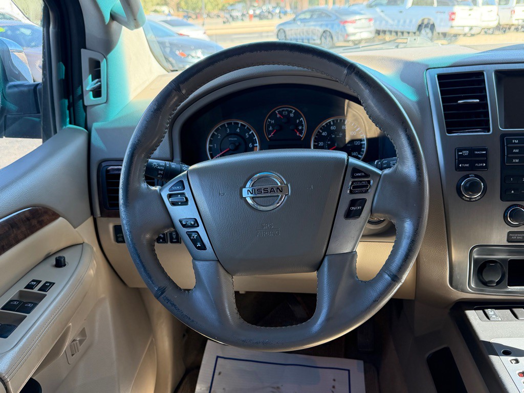 2014 Nissan Armada Image 17