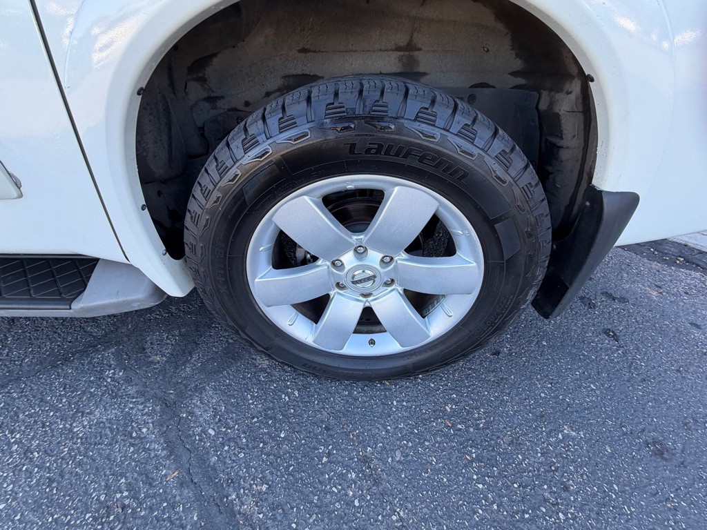 2014 Nissan Armada Image 29