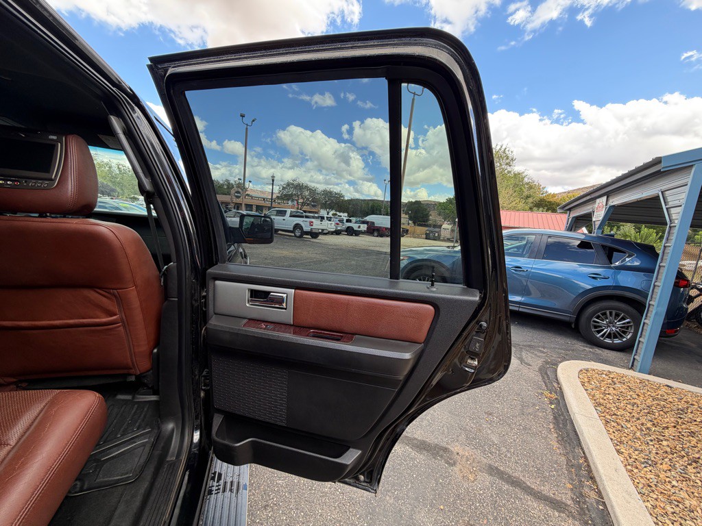 2012 Ford Expedition Image 30