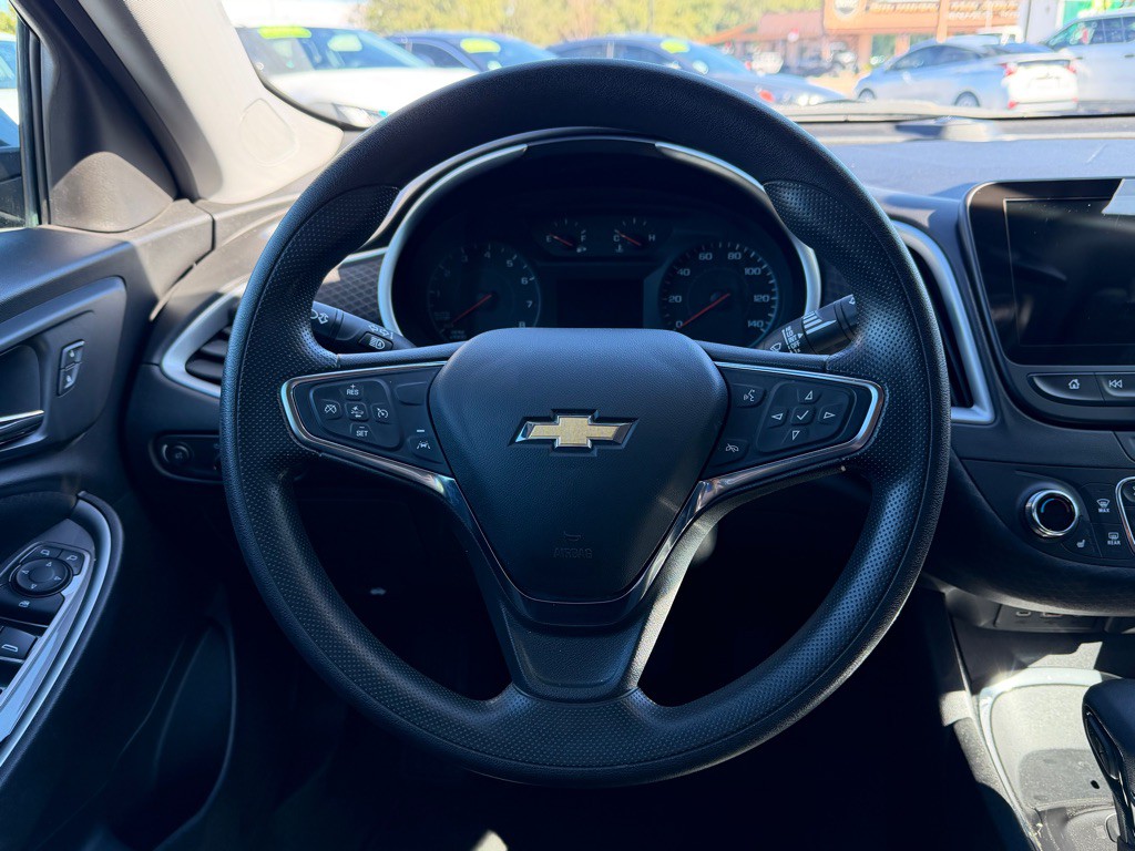2023 Chevrolet Malibu Image 17