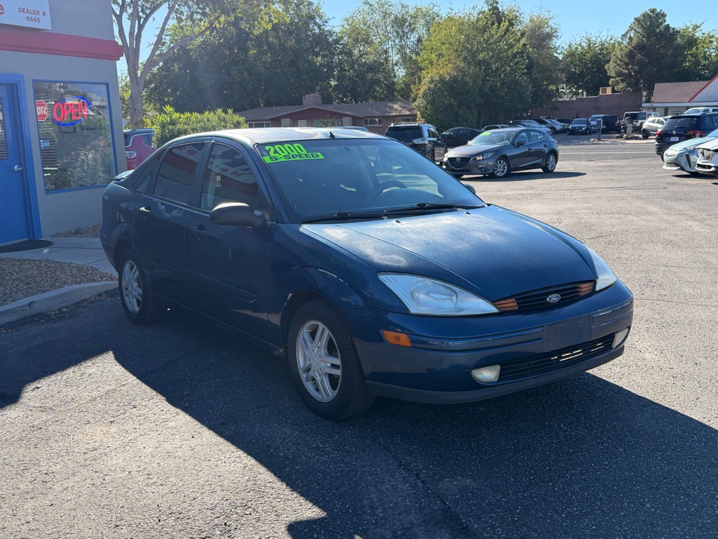 2000 Ford Focus Image 3