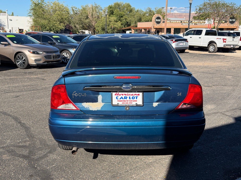 2000 Ford Focus Image 6