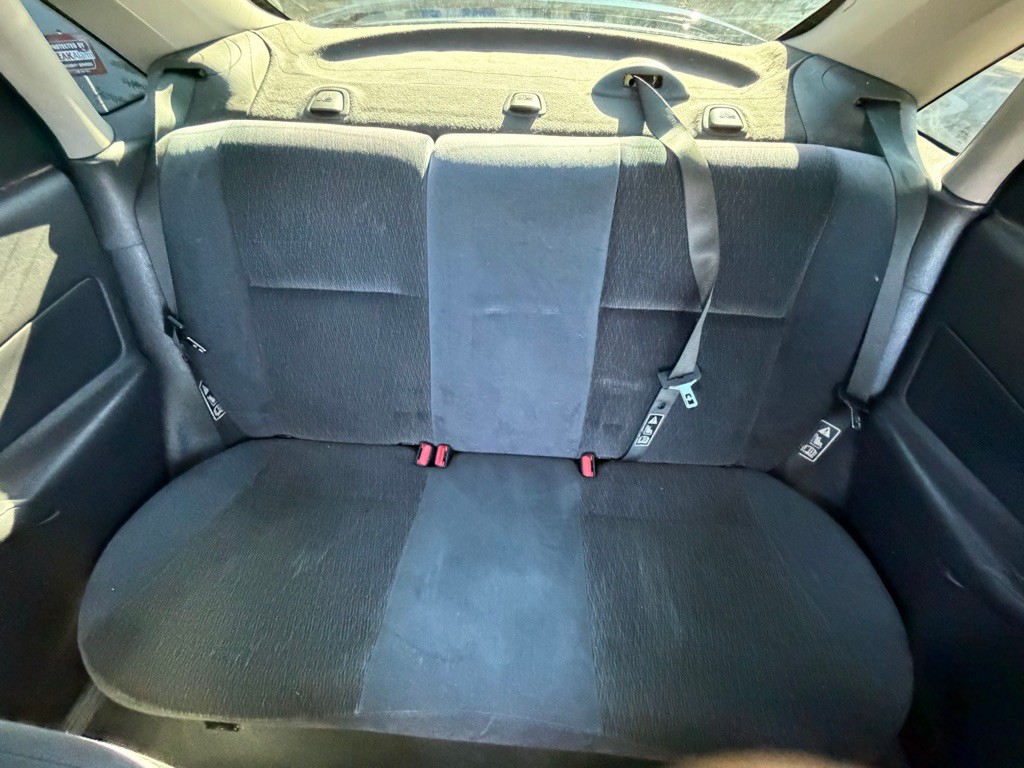 2000 Ford Focus Image 18