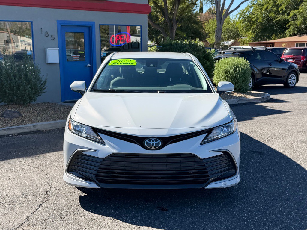 2022 Toyota Camry Image 2