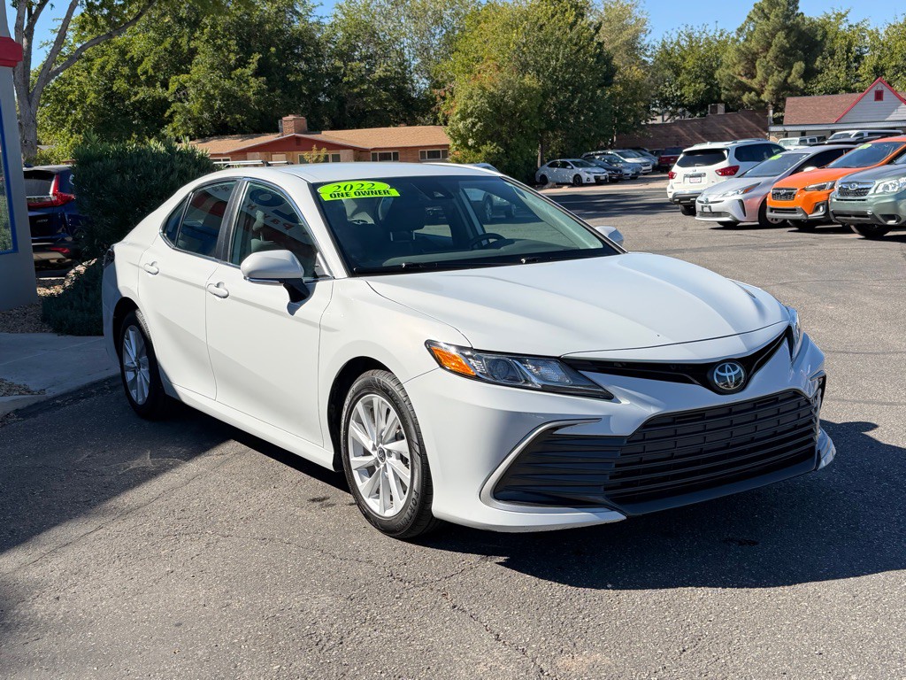2022 Toyota Camry Image 3