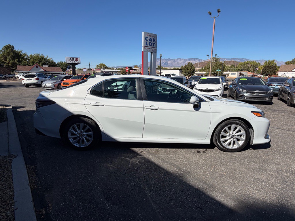 2022 Toyota Camry Image 4