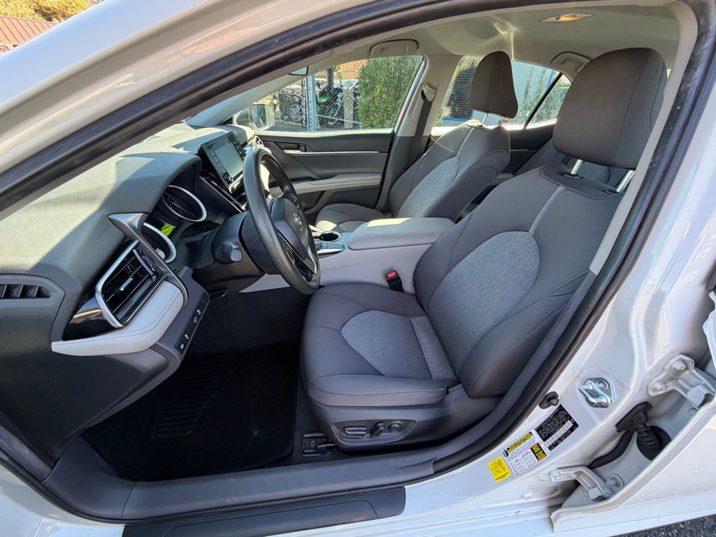 2022 Toyota Camry Image 9